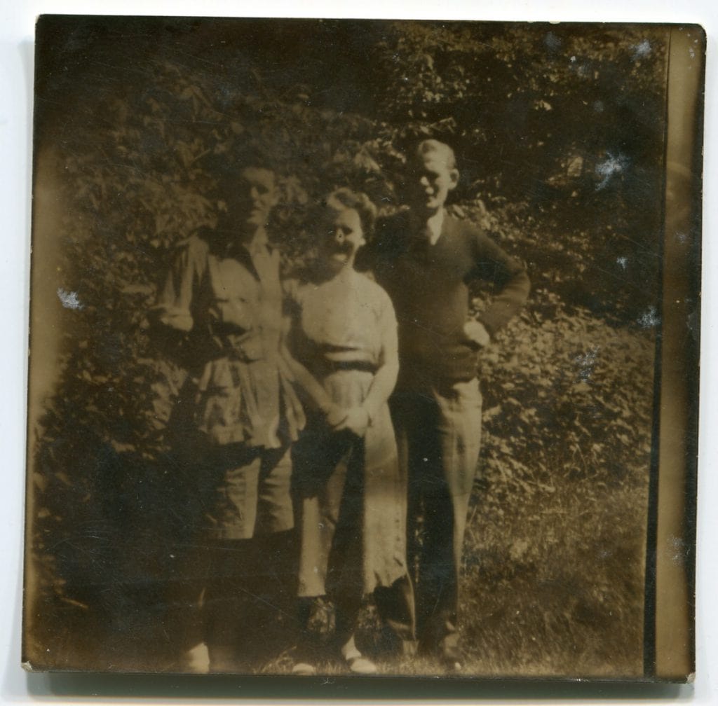 img077