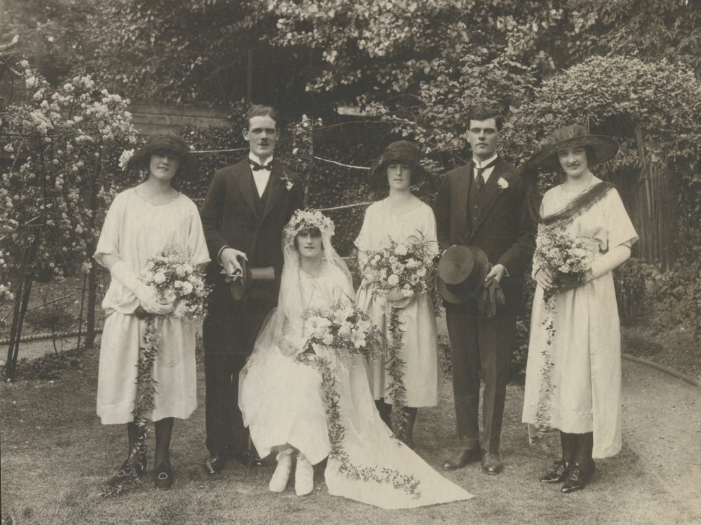 Alex   Vi wedding day scaled
