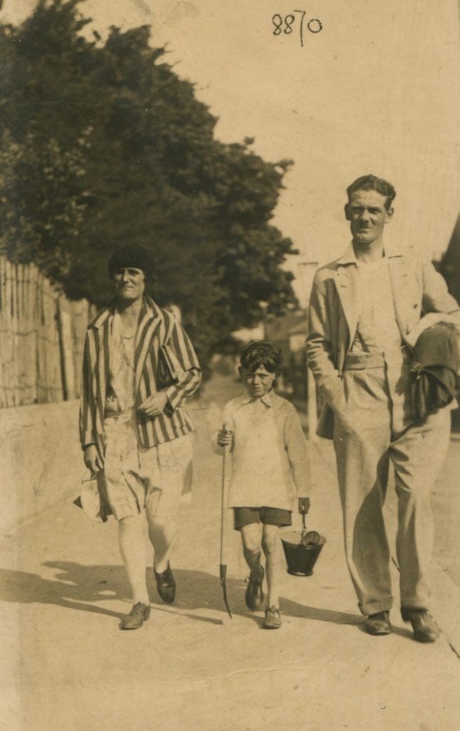 Peter Toole with parents and bucket and spade c 1929 scaled
